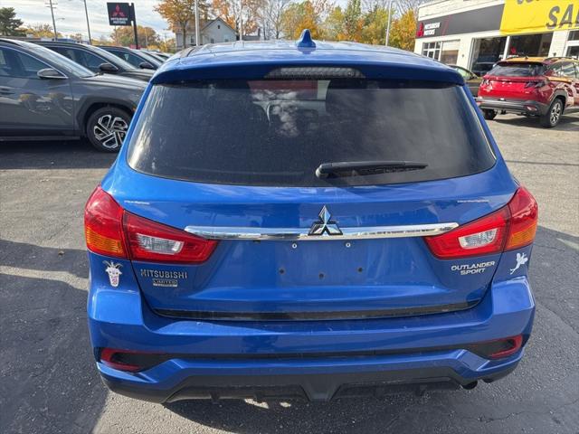 2019 Mitsubishi Outlander Sport 2.0 LE 2019 Mitsubishi Outlander Sport 2.0 LE