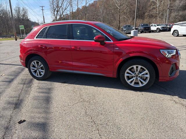 2023 Audi Q3 Premium 45 TFSI S line quattro Tiptronic 2023 Audi Q3 Premium 45 TFSI S line quattro Tiptronic