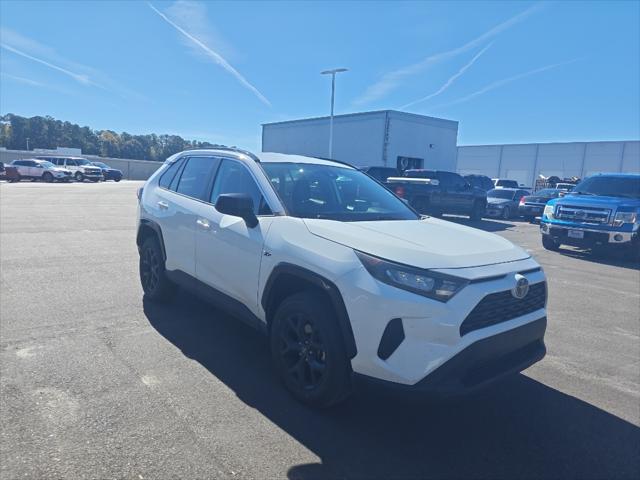 2021 Toyota RAV4 LE 2021 Toyota RAV4 LE