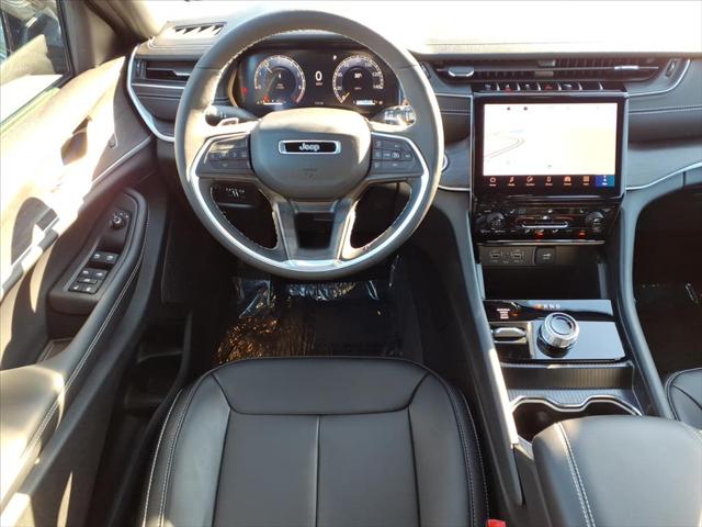 2025 Jeep Grand Cherokee GRAND CHEROKEE L LIMITED 4X4 2025 Jeep Grand Cherokee GRAND CHEROKEE L LIMITED 4X4