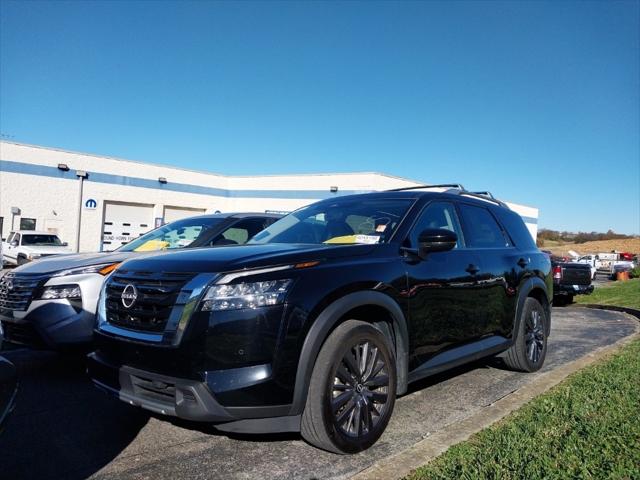 2023 Nissan Pathfinder SL 4WD 2023 Nissan Pathfinder SL 4WD