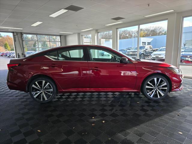 2021 Nissan Altima SR Intelligent AWD 2021 Nissan Altima SR Intelligent AWD