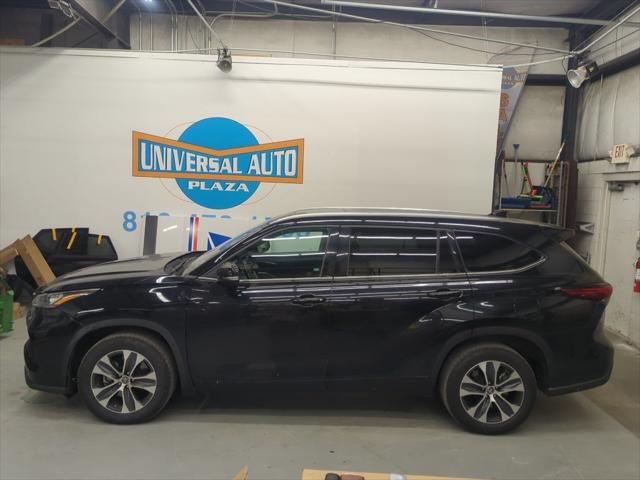 2020 Toyota Highlander XLE 2020 Toyota Highlander XLE