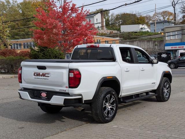 2023 GMC Canyon 4WD Crew Cab Short Box AT4