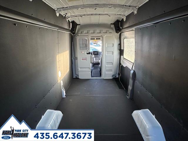 2026 Ford Transit Cargo Van Base
