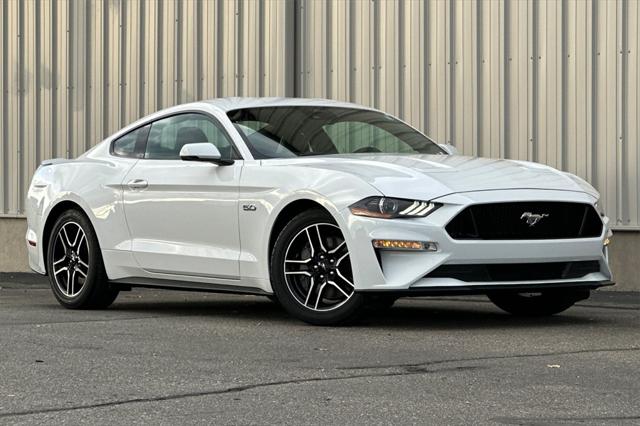 2022 Ford Mustang GT Premium Fastback
