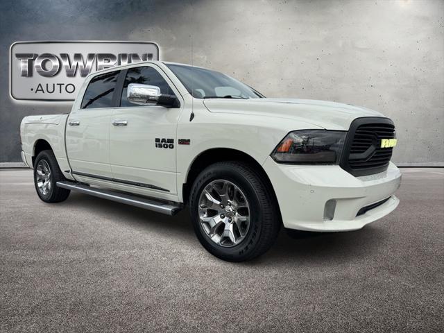 2017 RAM 1500 Limited Crew Cab 4x4 57 Box 2017 RAM 1500 Limited Crew Cab 4x4 57 Box