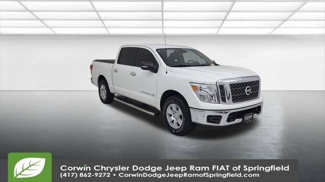 2018 Nissan TITAN SV