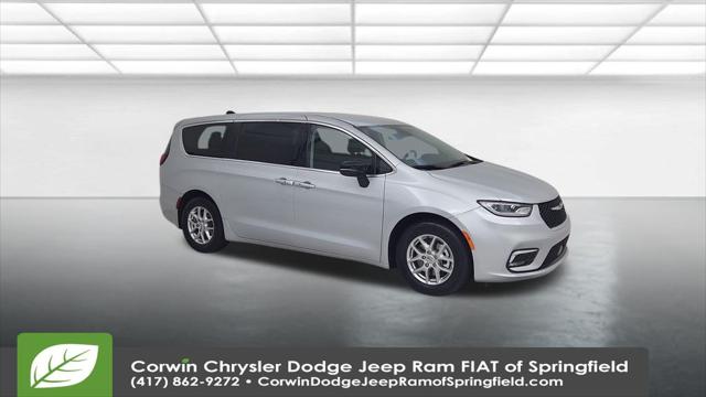 2024 Chrysler Pacifica Touring L 2024 Chrysler Pacifica Touring L