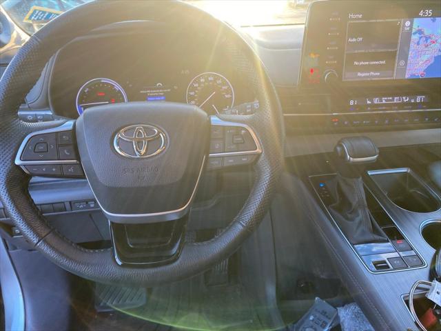 2023 Toyota Sienna Limited