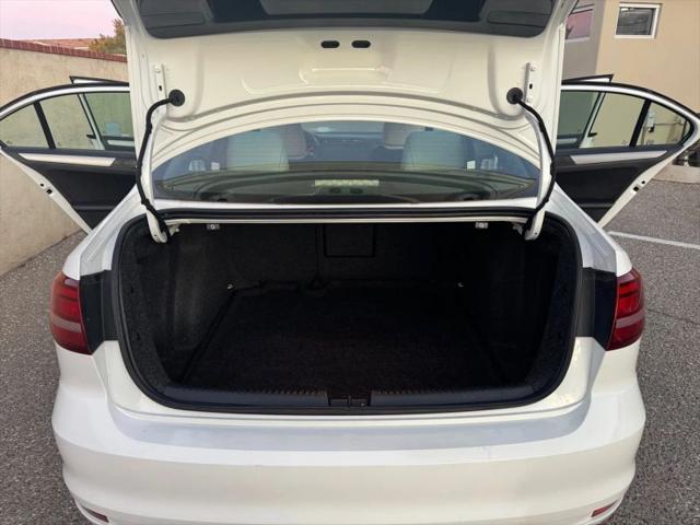 2016 Volkswagen Jetta 1.8T Sport