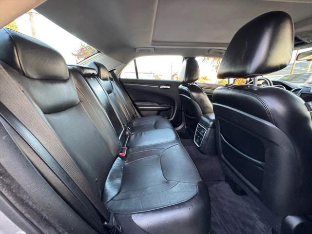 2017 Chrysler 300 300C