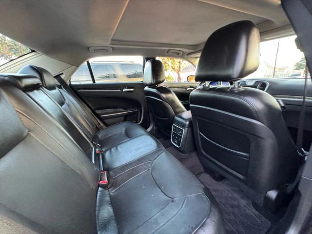 2017 Chrysler 300 300C