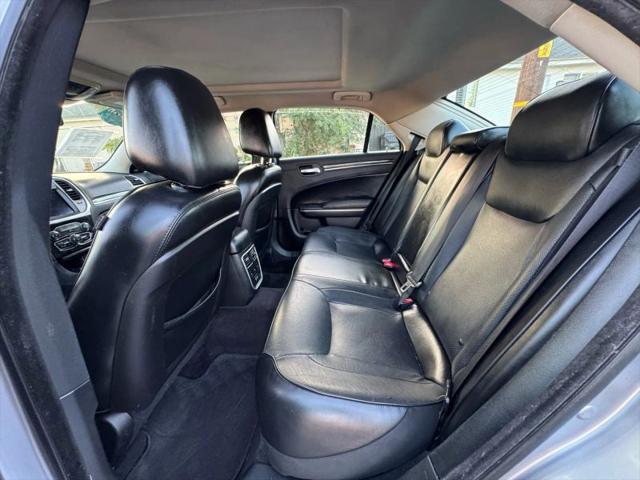 2017 Chrysler 300 300C