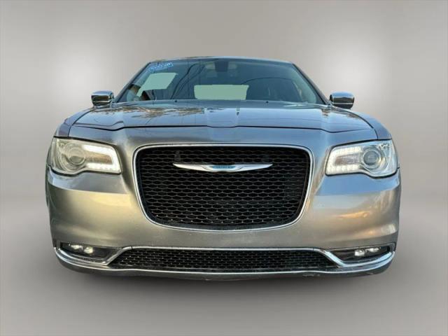 2017 Chrysler 300 300C
