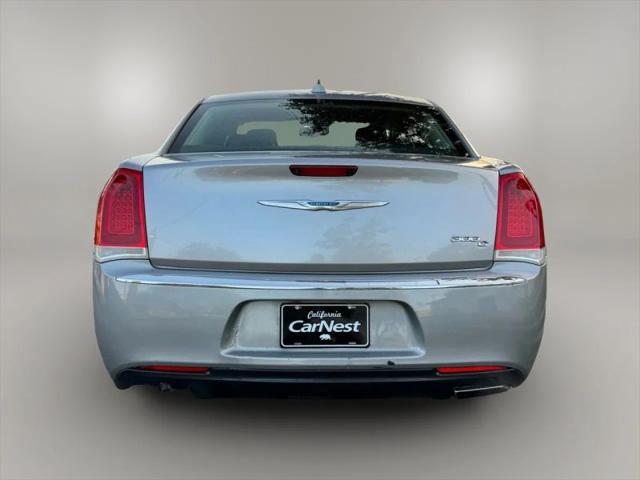 2017 Chrysler 300 300C