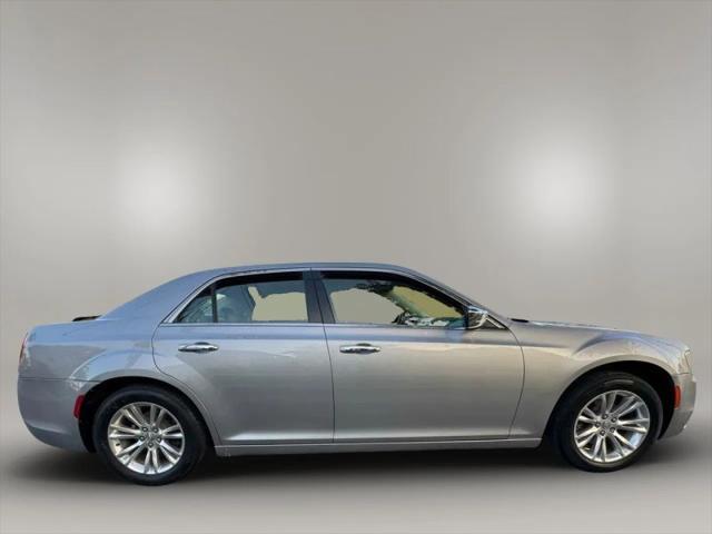 2017 Chrysler 300 300C