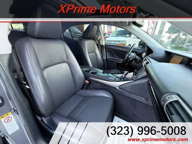 2016 Lexus IS 200t 200t
