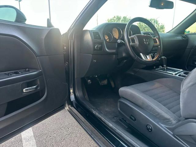 2013 Dodge Challenger SXT
