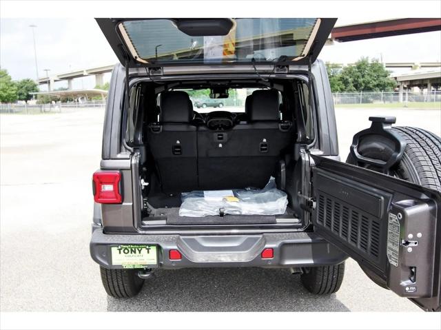 2025 Jeep Wrangler 4-Door Sahara 4x4