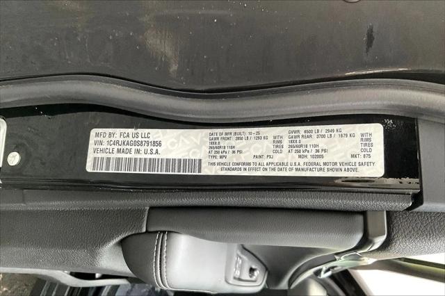 2025 Jeep Grand Cherokee L Laredo X 4x4