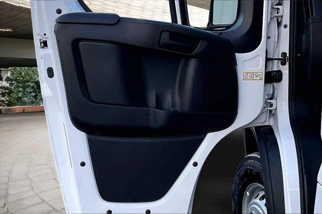 2026 Ram ProMaster Cargo Van Tradesman Low Roof 118" WB w/Pass Seat