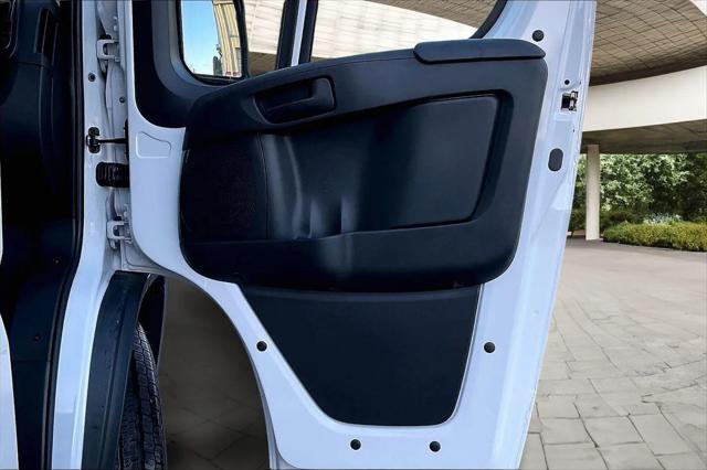 2026 Ram ProMaster Cargo Van Tradesman Low Roof 118" WB w/Pass Seat