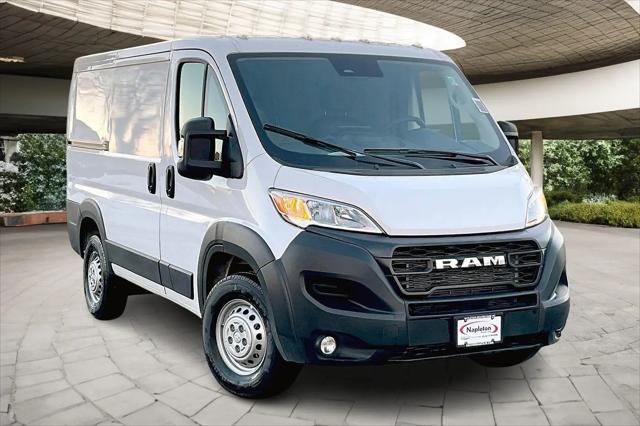 2026 Ram ProMaster Cargo Van Tradesman Low Roof 118" WB w/Pass Seat