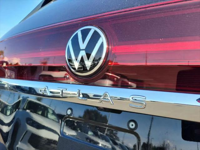 2026 Volkswagen Atlas SE with Technology