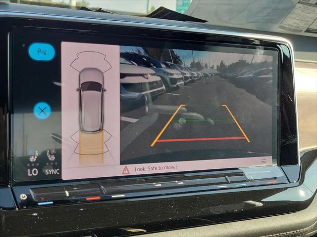 2026 Volkswagen Atlas SE with Technology