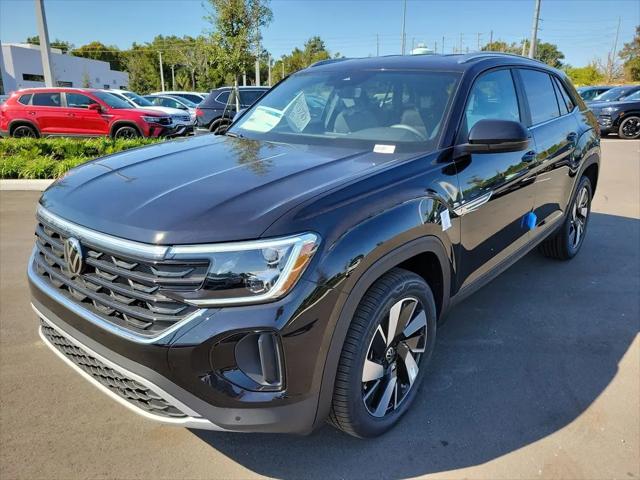 2026 Volkswagen Atlas Cross Sport SE with Technology