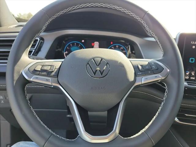 2026 Volkswagen Atlas Cross Sport SE with Technology