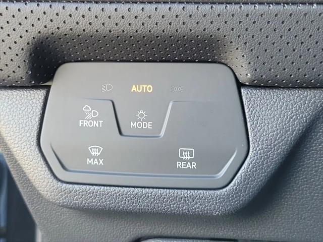 2026 Volkswagen Atlas Cross Sport SE with Technology