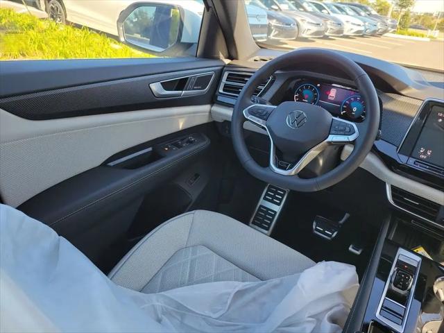 2026 Volkswagen Atlas Cross Sport SEL Premium R-Line