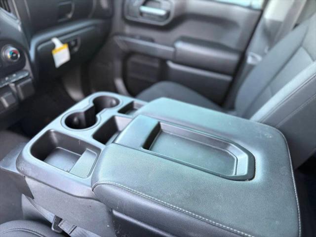 2021 Chevrolet Silverado 1500 2WD Crew Cab Short Bed Custom