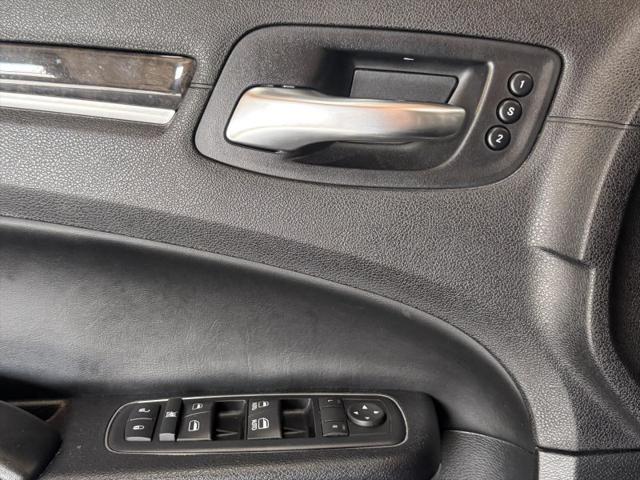 2016 Chrysler 300 AWD