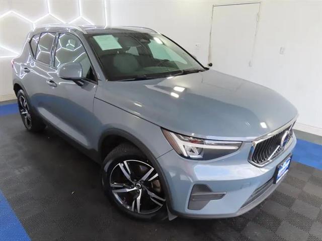 2023 Volvo XC40 B5 Core