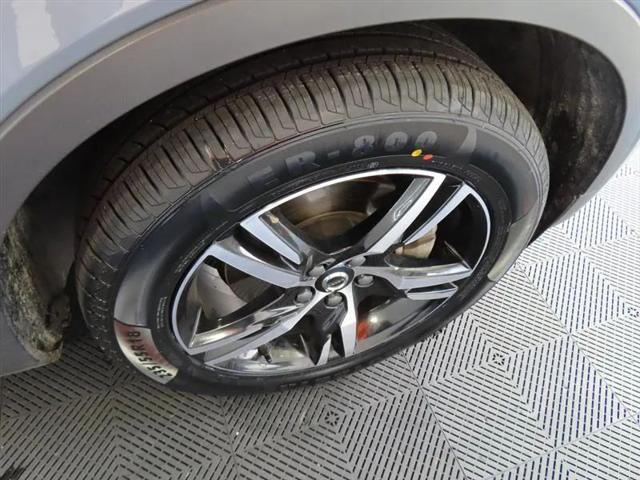 2023 Volvo XC40 B5 Core