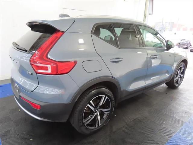 2023 Volvo XC40 B5 Core