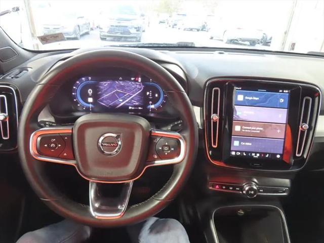 2023 Volvo XC40 B5 Core