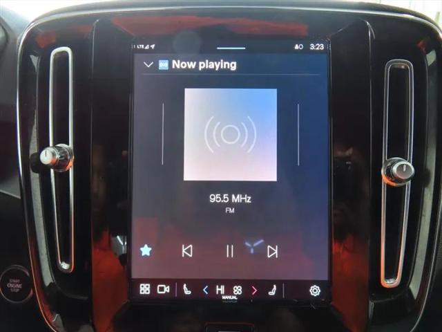 2023 Volvo XC40 B5 Core