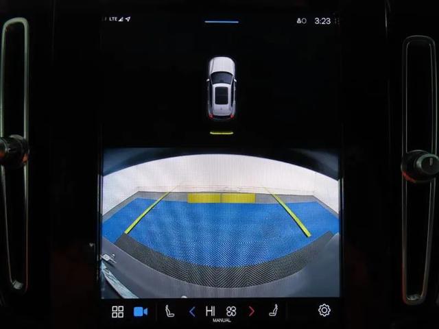 2023 Volvo XC40 B5 Core