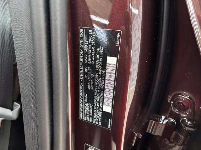 2026 Volvo XC60 B5 Plus