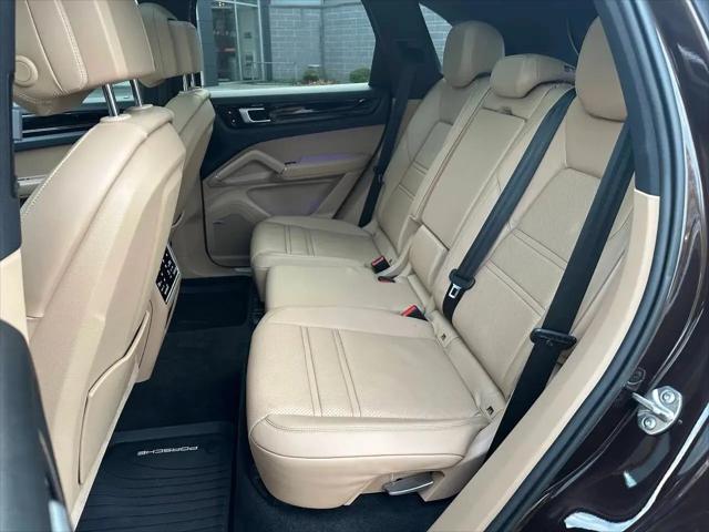 2019 Porsche Cayenne Standard