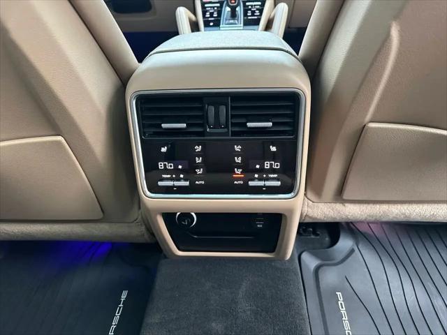2019 Porsche Cayenne Standard