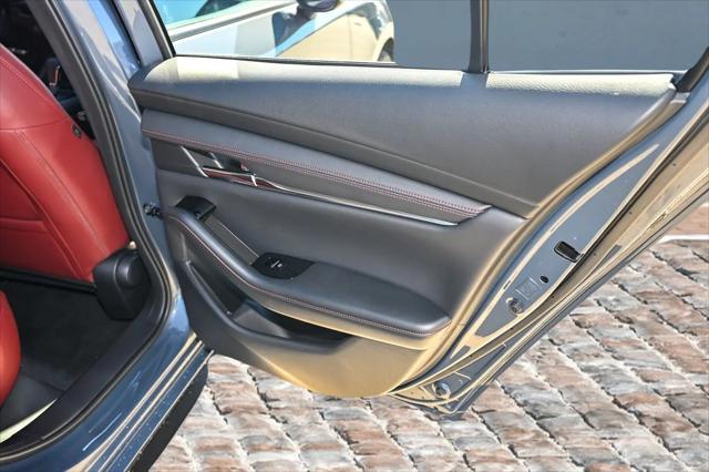 2026 Mazda Mazda3 2.5 S Carbon Edition