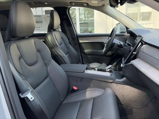 2026 Volvo XC90 Ultra, B6 AWD Gas (mild hybrid), Gasoline, Bright, 7 Seats