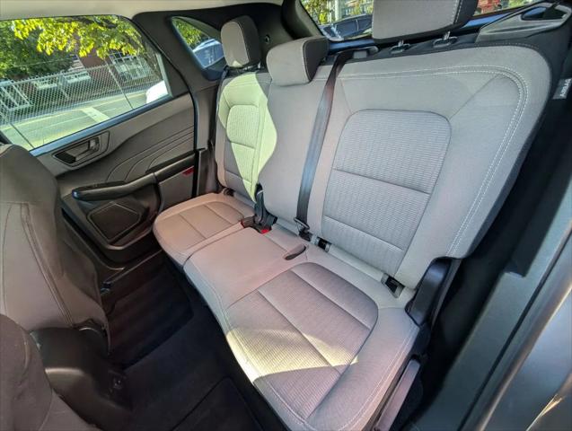 2022 Ford Escape S
