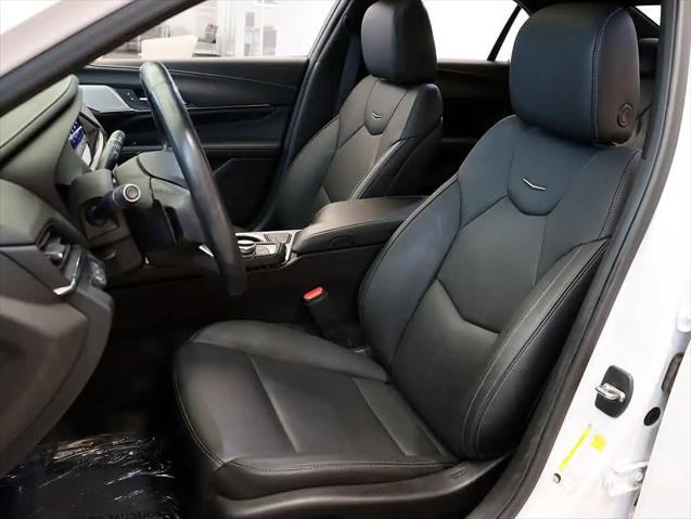 2023 Cadillac CT4 Premium Luxury