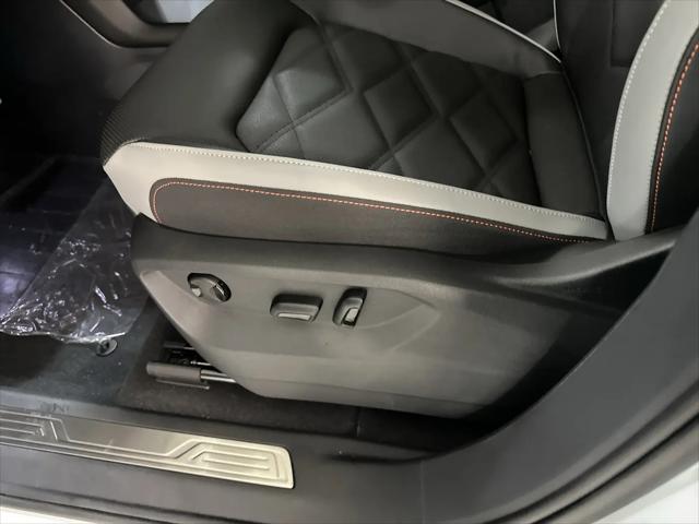 2026 Volkswagen Atlas Peak Edition